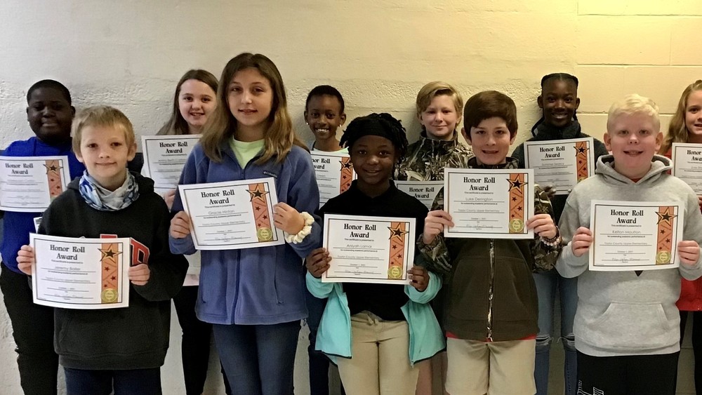 TCUES Celebrates our HONOR Students for the first 9 weeks of school.